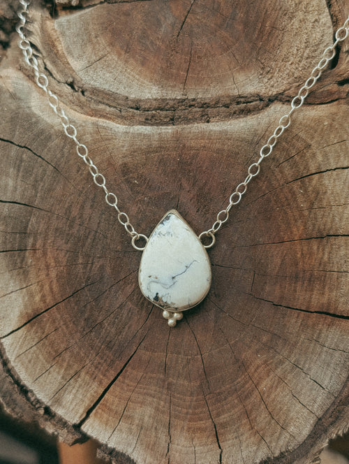 Cheya Necklace